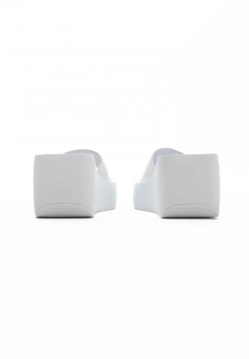 Босоножки на платформе