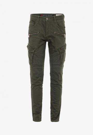 Брюки с накладными карманами