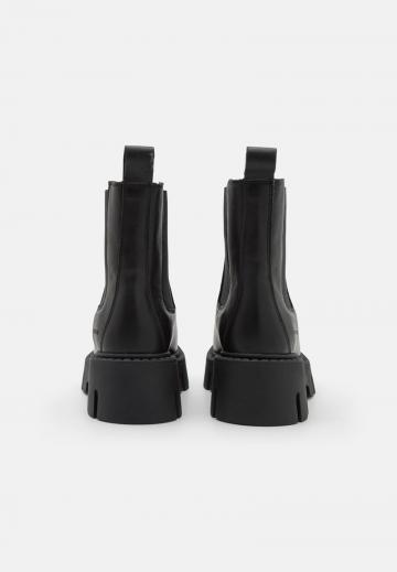 Ботинки челси