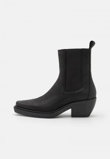 Ботинки челси