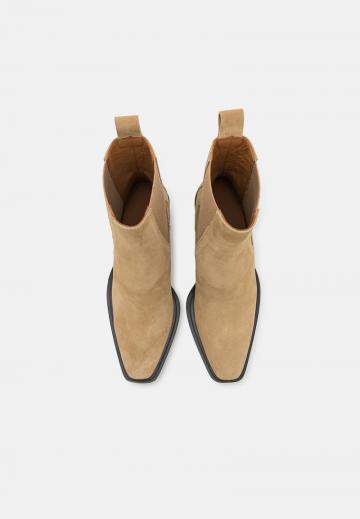 Ботинки челси