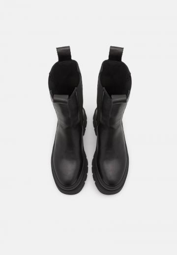 Сапоги на платформе