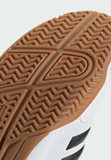 Тренировочные кроссовки