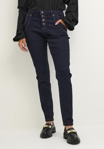 Узкие джинсы