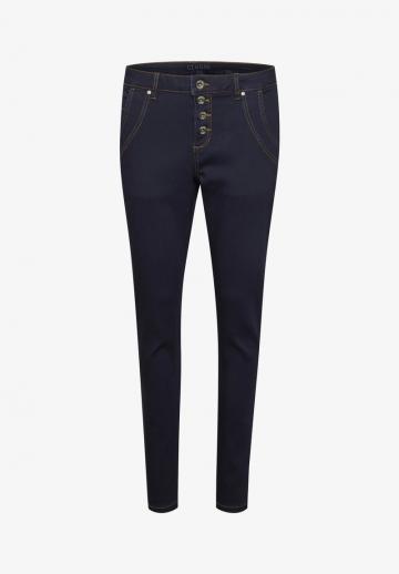 Узкие джинсы