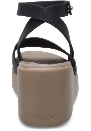 Босоножки на танкетке