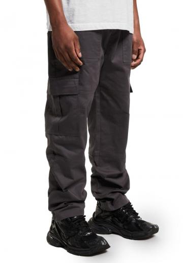 Брюки с накладными карманами