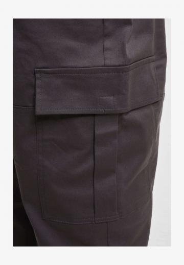 Брюки с накладными карманами