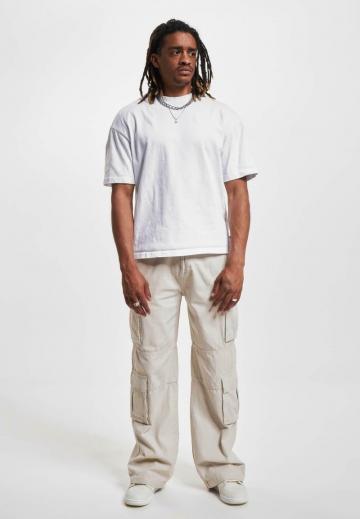 Брюки с накладными карманами