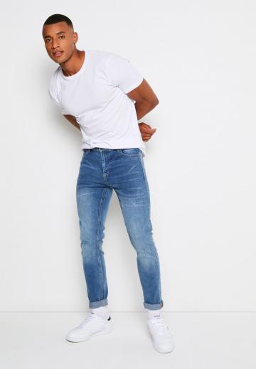 Узкие джинсы