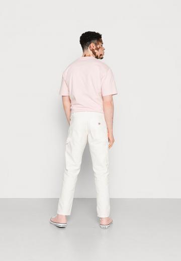 Брюки с накладными карманами