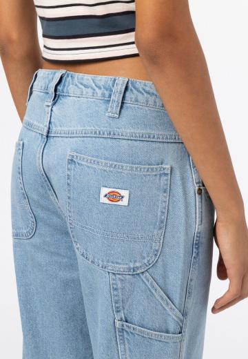 Прямые джинсы