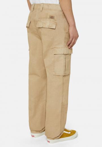 Брюки с накладными карманами