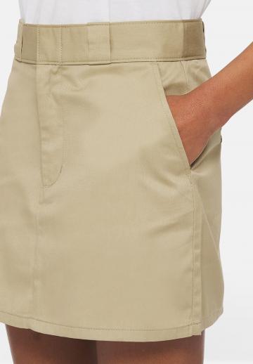 Юбка с накладными карманами
