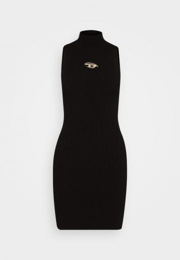 Платье футляр