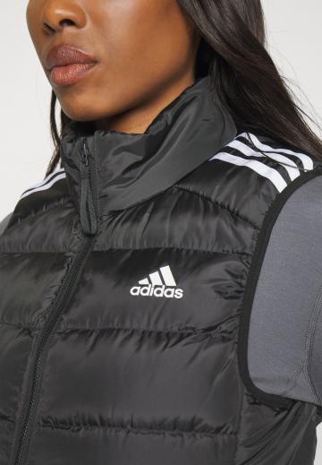 Пуховой жилет