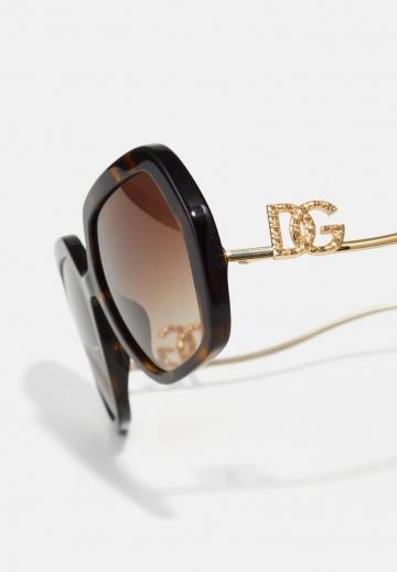 Солнечные очки