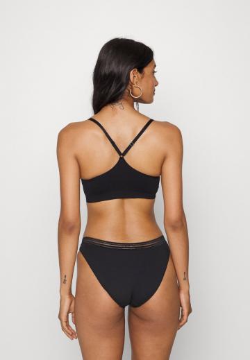 Корректирующее белье