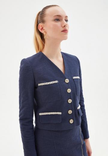 Блейзер с накладными карманами