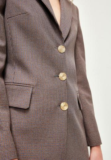 Блейзер с накладными карманами