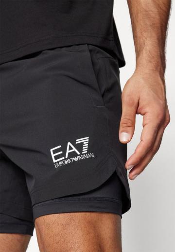 Спортивныве шорты