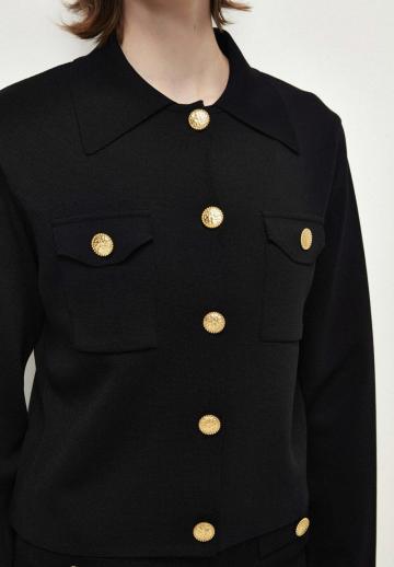 Вязаный жилет