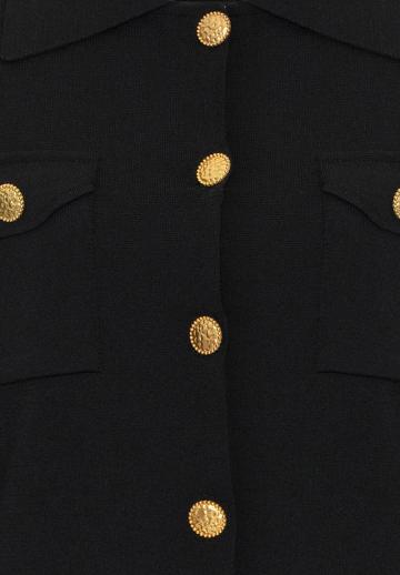 Вязаный жилет