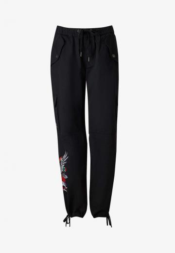 Брюки с накладными карманами