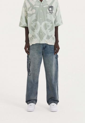 Прямые джинсы