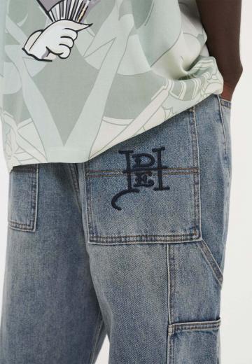 Прямые джинсы