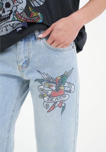 Прямые джинсы