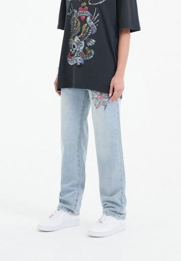 Прямые джинсы