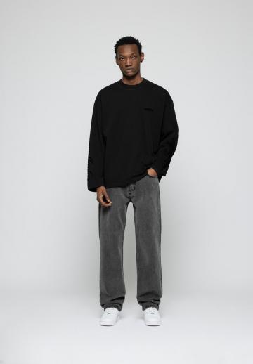 Прямые джинсы