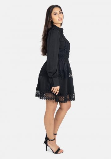 Короткое платье