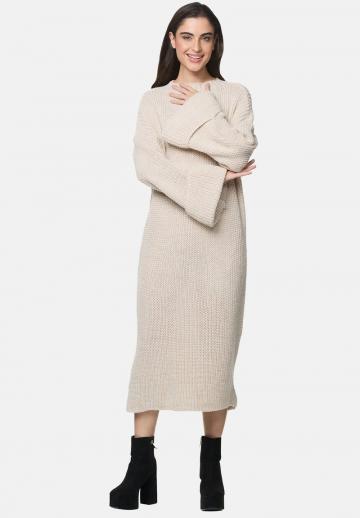Вязаное платье