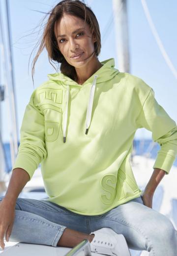 Пуловер с капюшоном