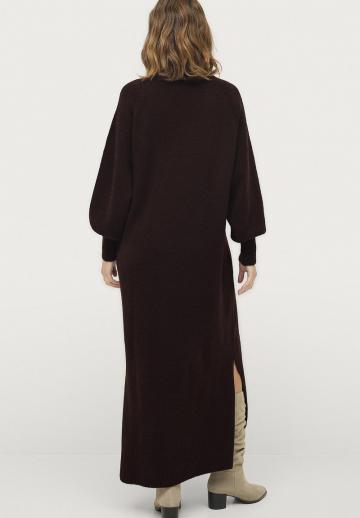 Вязаное платье