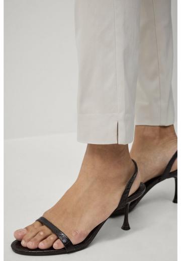 Узкие брюки