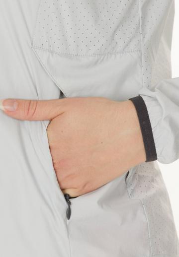 Спортивная куртка