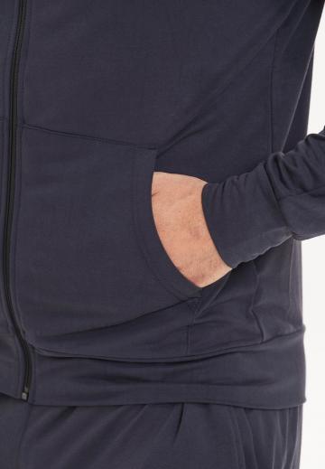 Спортивная кофта