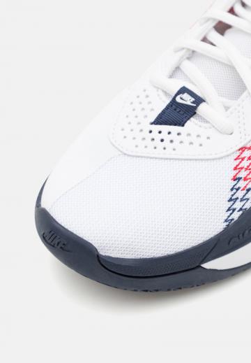 Баскетбольные кроссовки