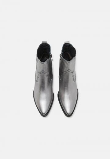 Ковбойские сапоги