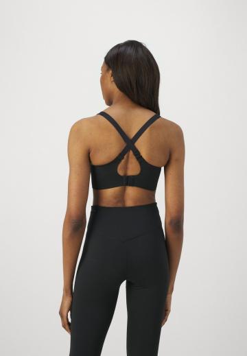 Спортивный бюстгальтер