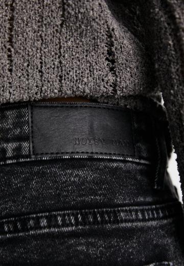 Свободные джинсы