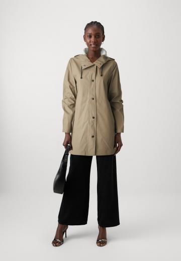 Куртка дождевик