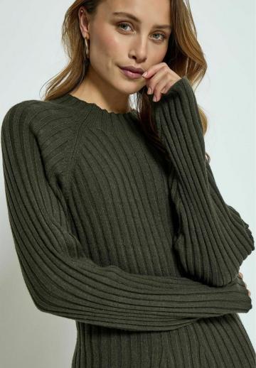 Платье футляр