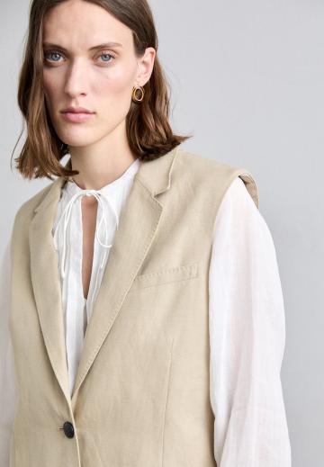 Джинсовая жилетка