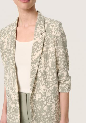 Длинный блейзер