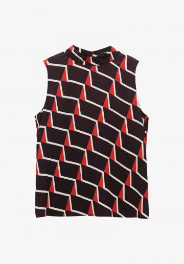 Блузка без рукавов