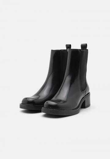 Ботинки челси
